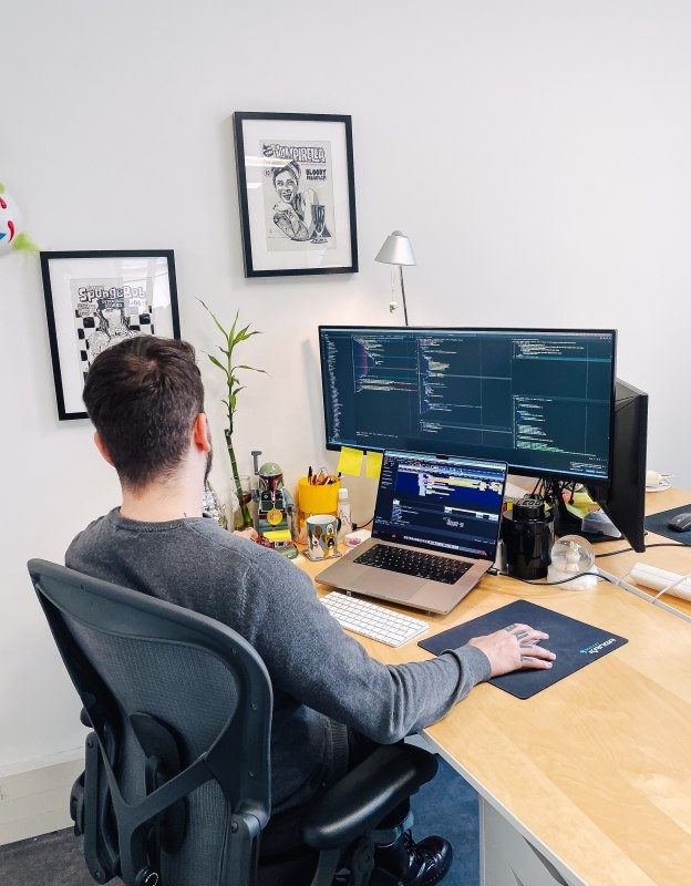 developpeurs-rendant-un-site-accessible